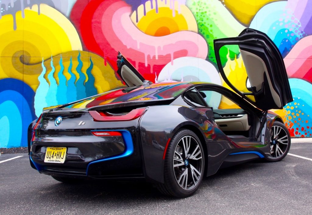 BMW I8 SUPERCAR: PLUGGED-IN AND POWERED-UP