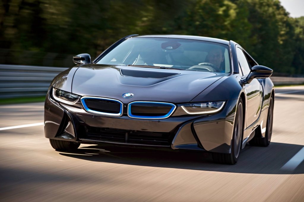 BMW I8 SUPERCAR: PLUGGED-IN AND POWERED-UP