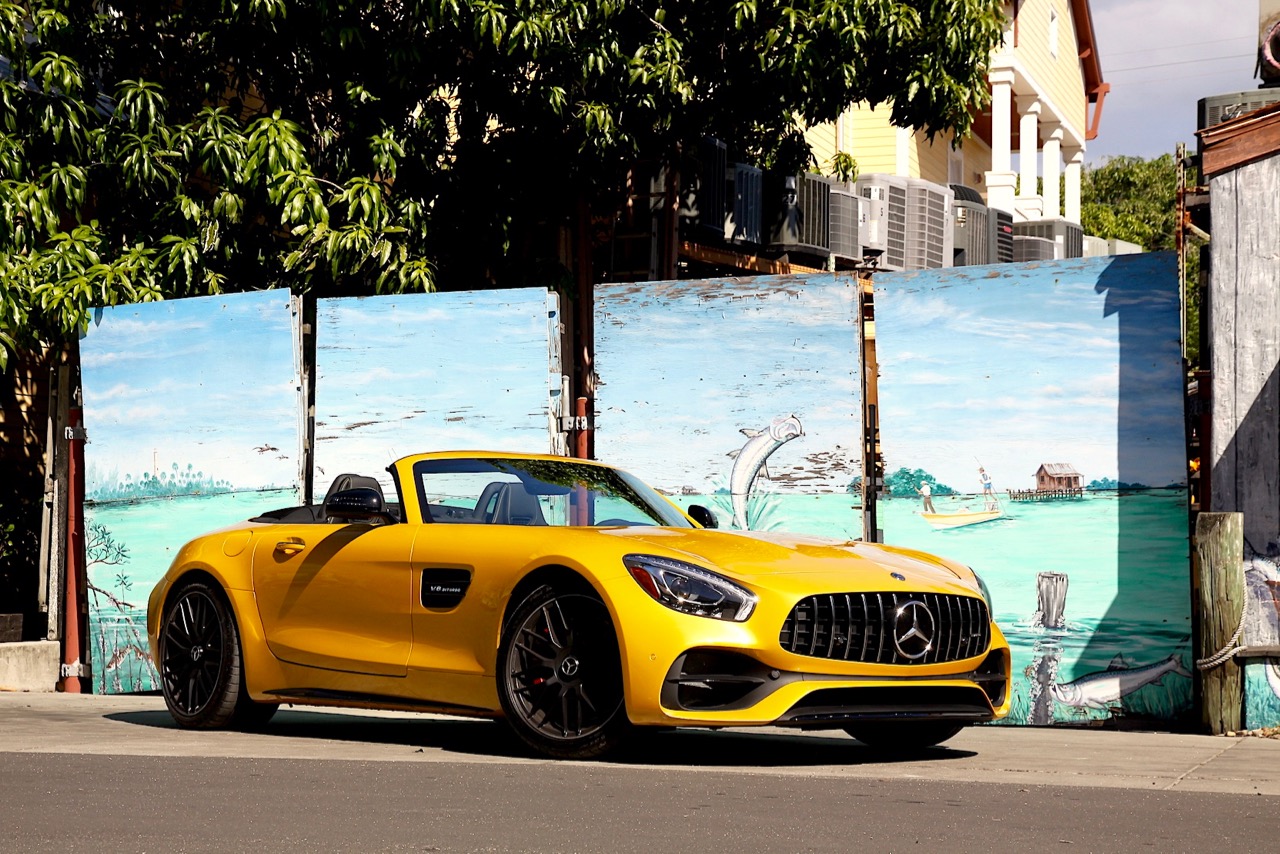 ‘19 MERCEDES-AMG GT C ROADSTER: CRUISING ON ISLAND TIME!