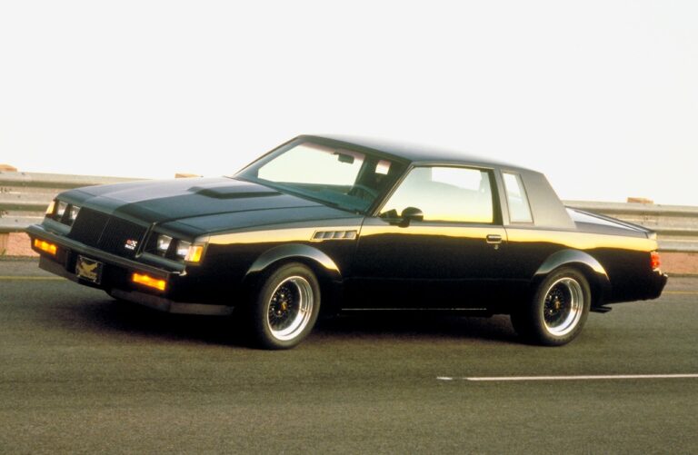 BUICK GRAND NATIONAL & GNX.