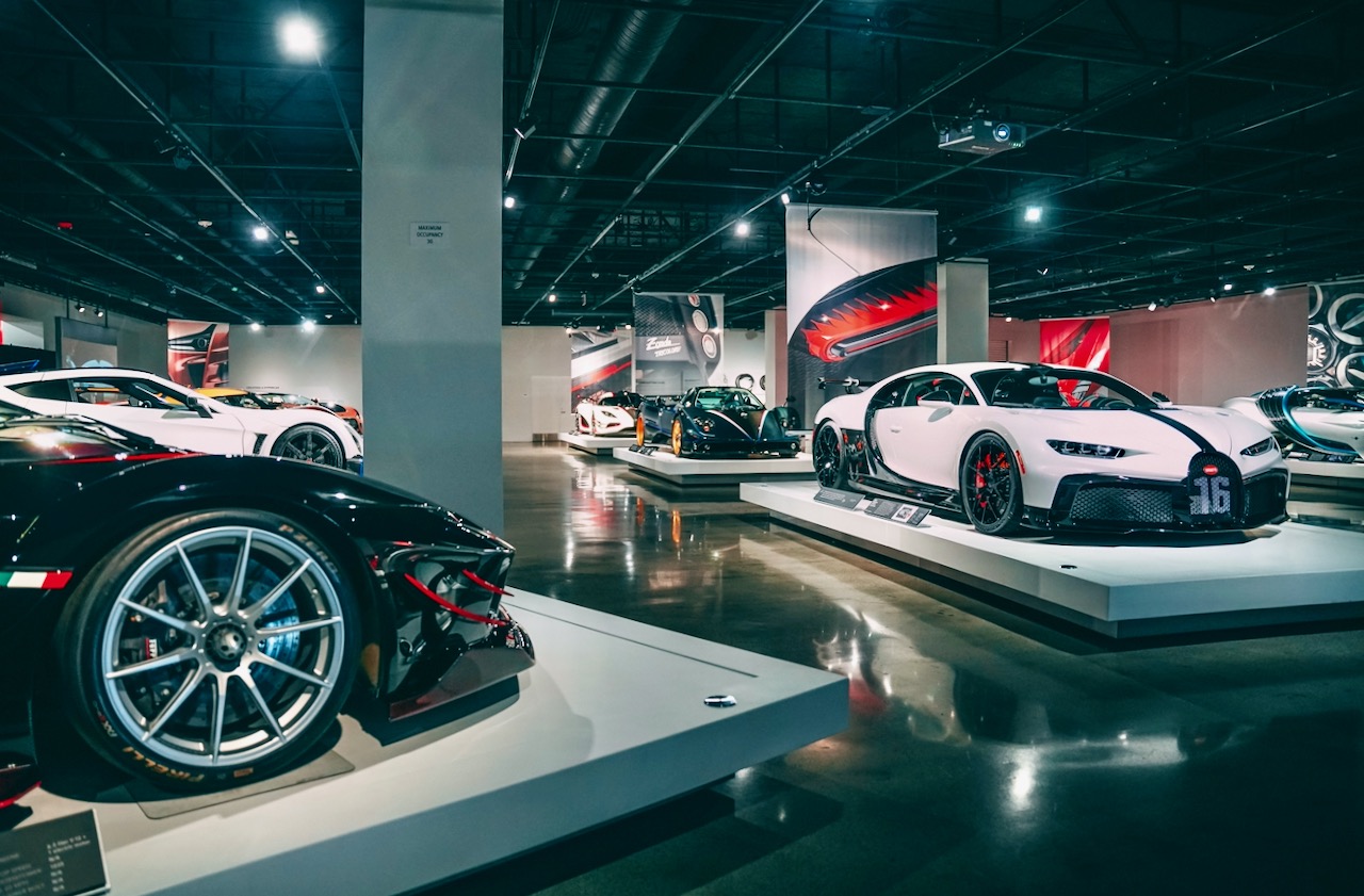 HYPERCARS: THE ALLURE OF THE EXTREME.