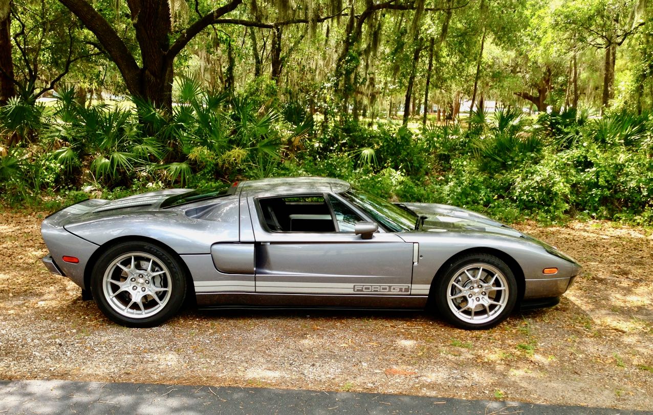 2005-2006 FORD GT: AMERICA’S SUPERCAR