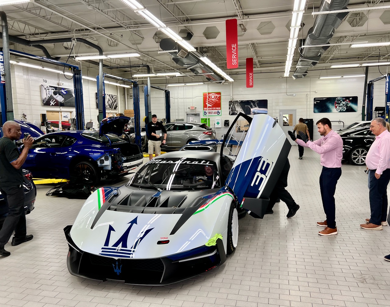 MASERATI MCXTREMA: ULTIMATE RACING WEAPON