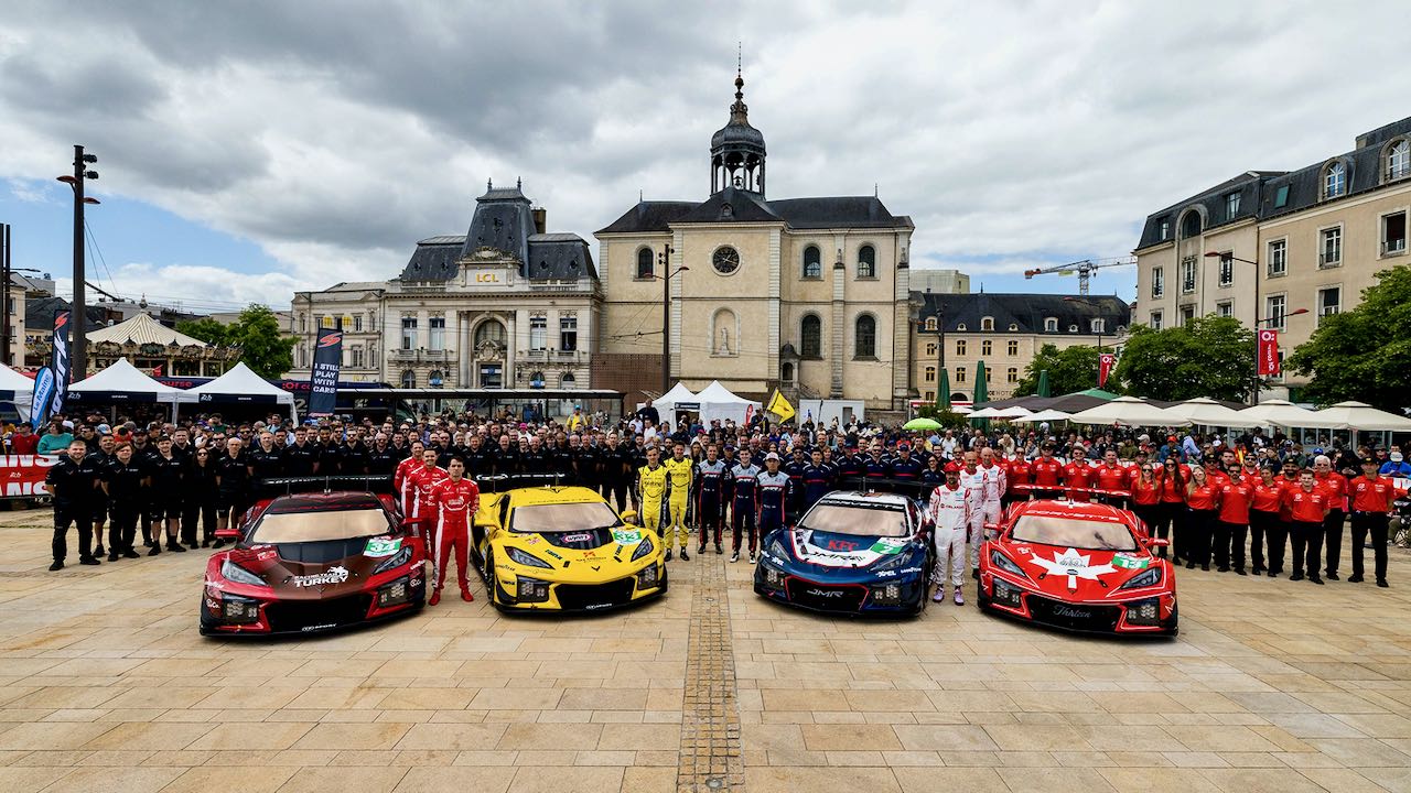 THE FANTASTIC FOUR: CORVETTES AT LE MANS!