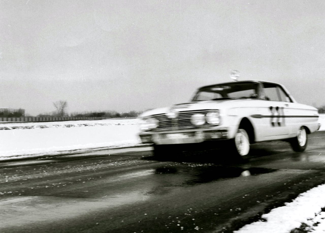 1963 ½ FALCON V-8 SPRINT