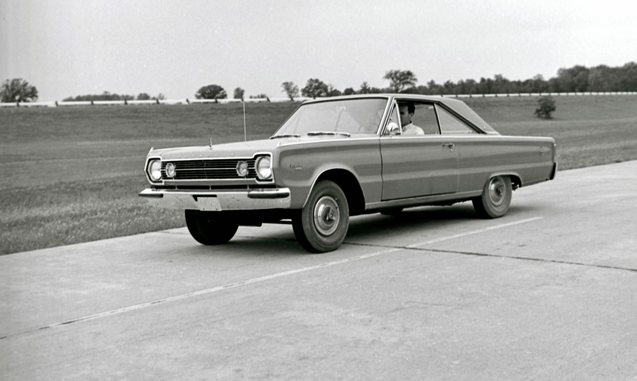 STREET (426 HEMI) IS NEAT!