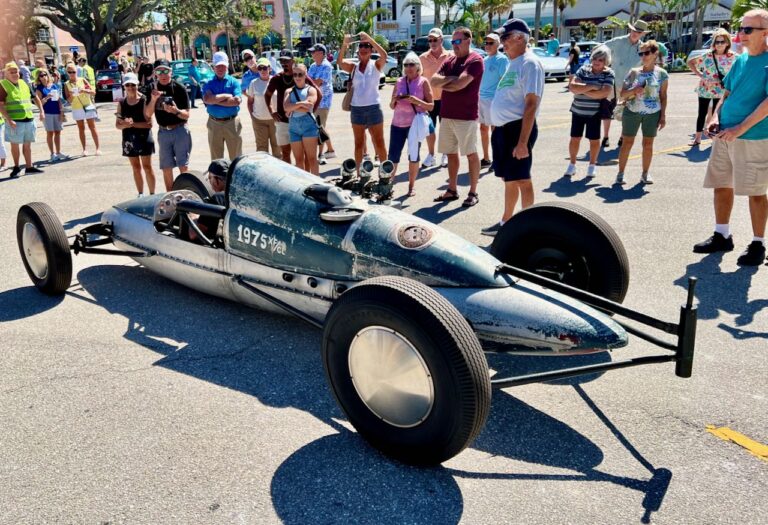 BONNEVILLE BELLYTANK SURVIVOR
